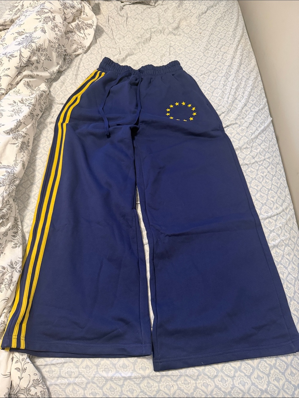 Peace in war Sweatpants